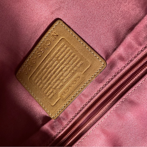 Coach vintage leather bag with crystals and rivets. - Picture 4 of 5